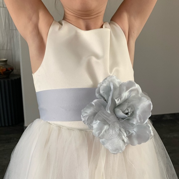 $35😍Flower girl dress - Picture 5 of 6